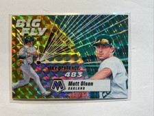 2021 Panini Mosaic - Big Fly Matt Olson #BF11 Reactive Yellow Mosaic Prizm /99