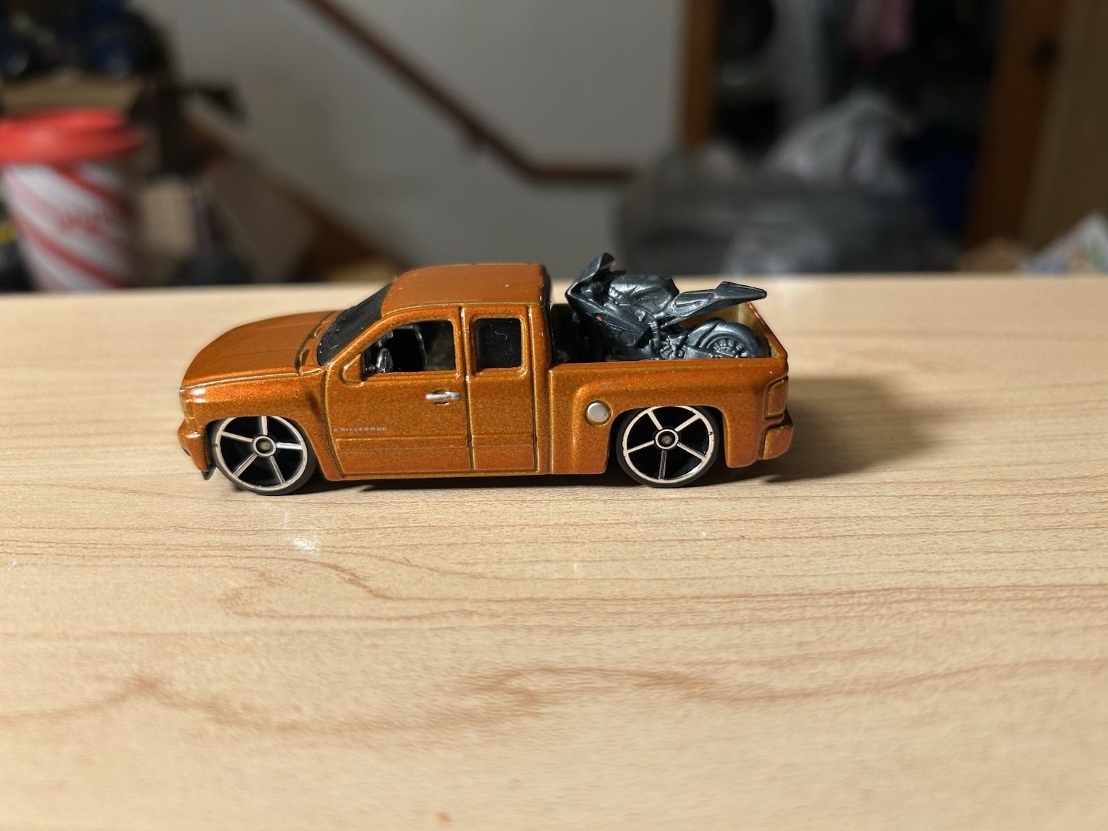 Picture 2 of 5