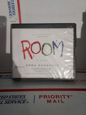 Room : A Novel by Emma Donoghue (2010, Compact Disc, Unabridged edition) - #183