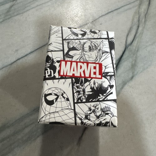 MARVEL CAPTAIN AMERICA SHIELD RED WHITE BLUE Pocket WATCH New Still In Box - Picture 4 of 7