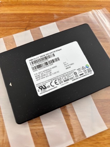 Samsung SATA 256GB SSD 2,5 Zoll - PM871b - MZ-7LN256C