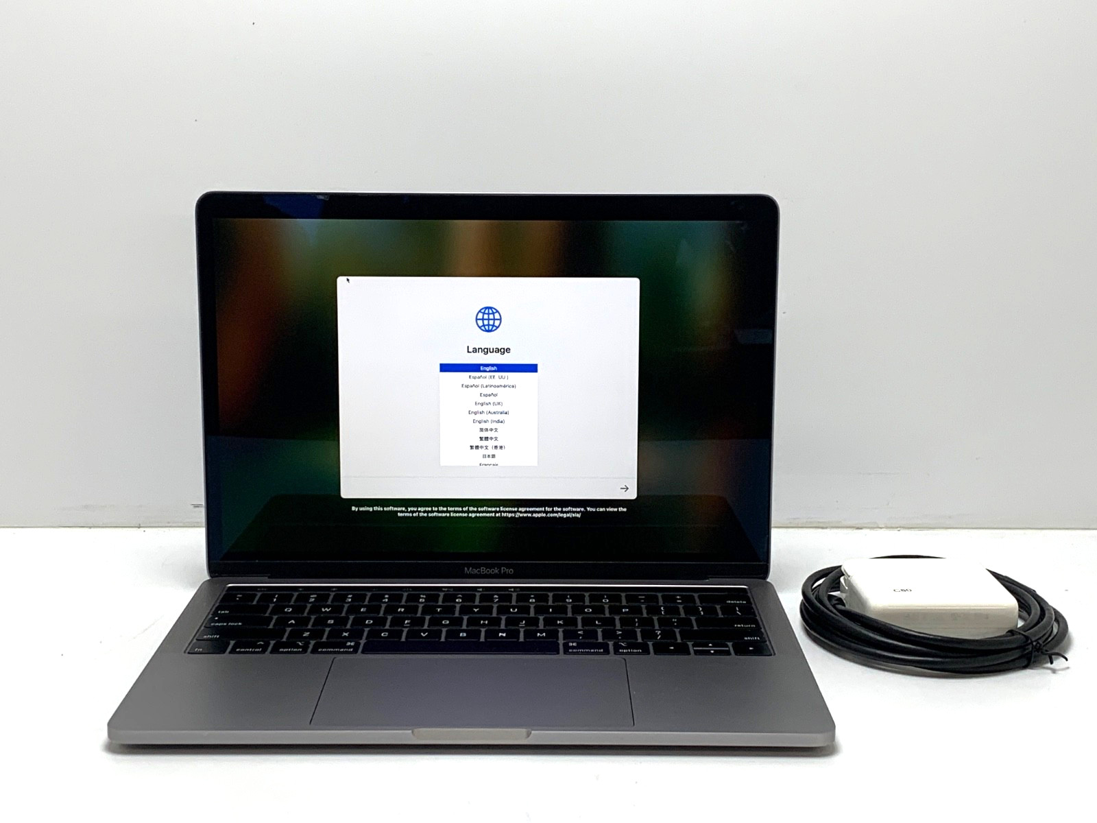 MacBook Pro 13 2018 | i5-8259U | 16GB RAM | 256GB NVMe | 543 Cycles | READ. Available Now for $195.00