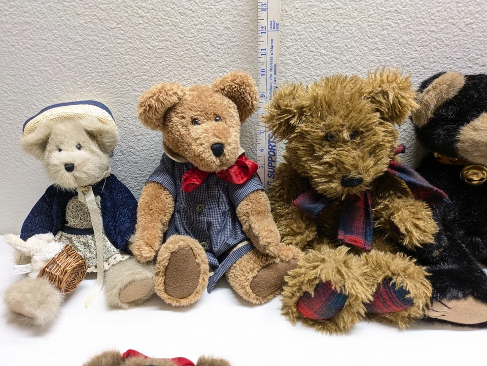 ¡Lote retirado vintage 18 osos Boyd's medianos y grandes! Leer descripción!  Foto 2 de 4