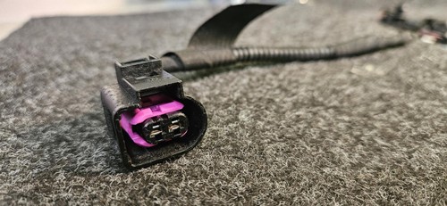 Volkswagen 2 PIN CONNECTOR PLUG 4D0971992 