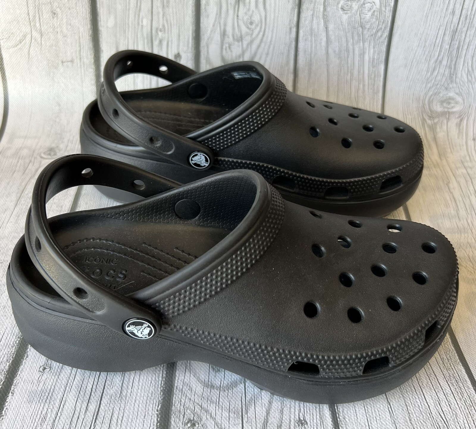 Crocs Womens Sz 8 Shoes Black Classic 
