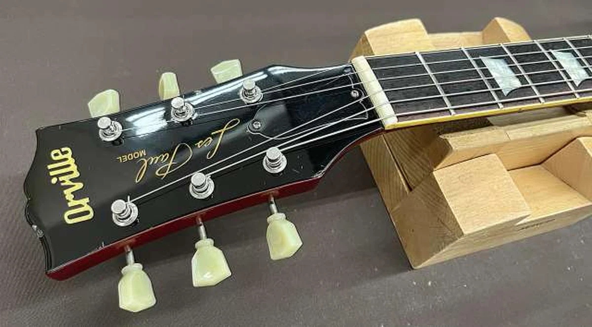 ORVILLE LES PAUL MODEL