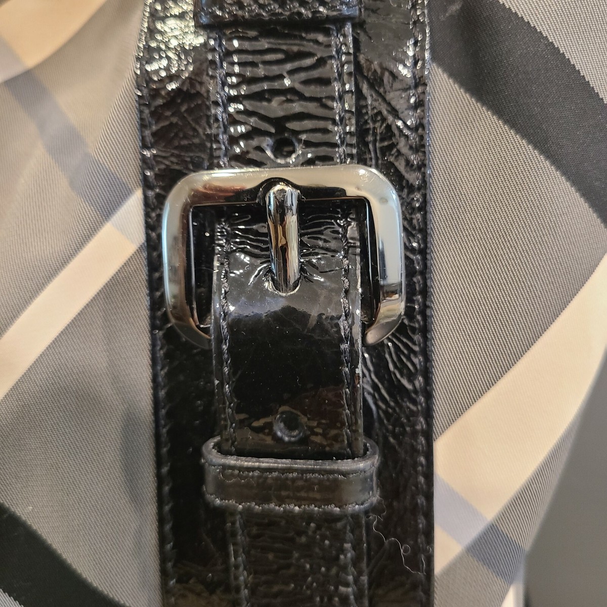 BURBERRY BEAT CHECK VICTORIA NYLON PATENT LEATHER TOTE BAG