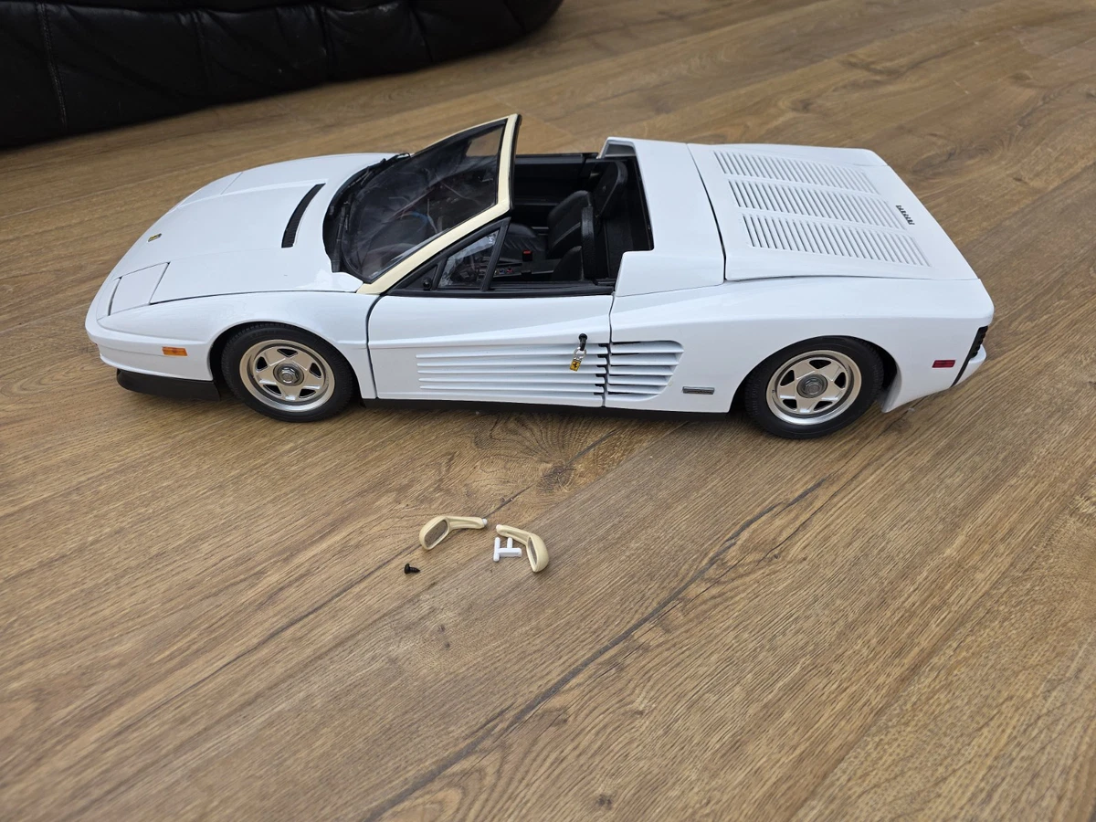 Maquette POCHER 1/8 Ferrari Testarossa Spider – Plaque N Et Pièces Moteur