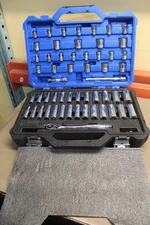 Kobalt 55-Piece Standard (SAE) and Metric Ratchet & Socket Tool Set