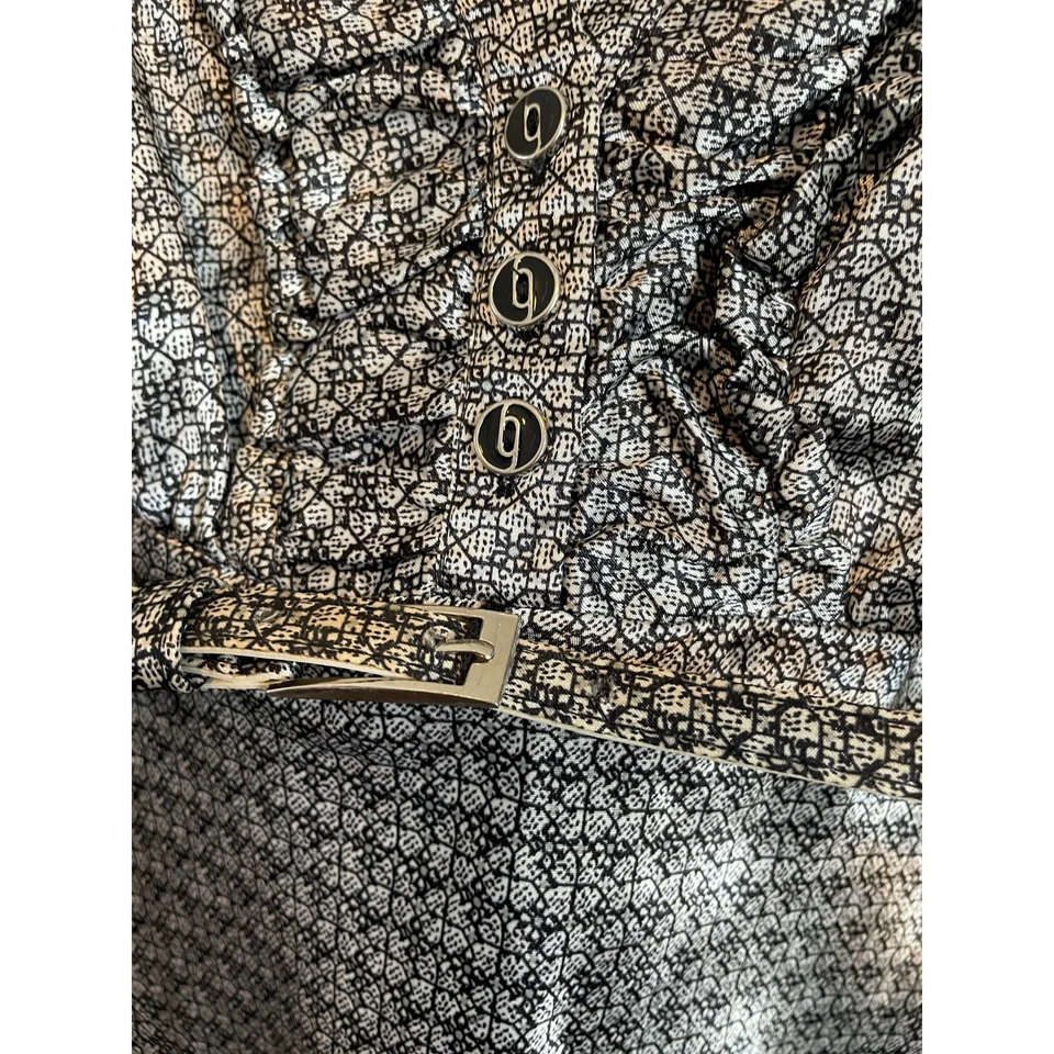 Blusa babydoll heart Soul negra satinada manga corta top cinturón volantes y2k Talla L Foto 3 de 4