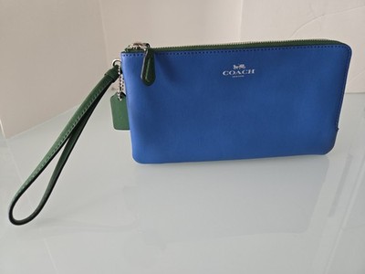 Preowned Coach Blue/ Brown Classic ''C'' Logo Double Zipper Wristlet