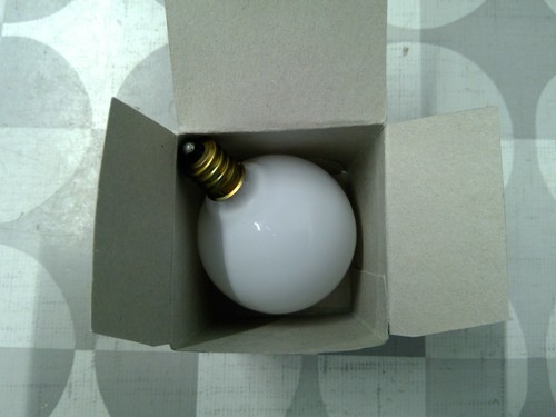 SLI Lighting 25G161/2WH 25W Candelabra Base Vanity Globe Bulb **Free Shipping** - Picture 4 of 4