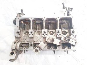 Volkswagen Passat 2002 Engine Head 038103373, v410 #1027655-02