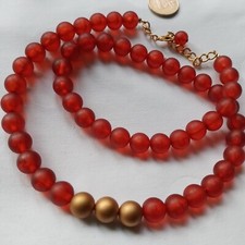 Halskette rot mattierte Kugeln 3 goldfarbene matte Kugeln ca 72 cm