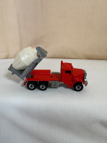 Lot of 3 VTG Hot Wheels Construction Vehicles Cement Mixer Roller Dump Truck - Picture 7 of 10