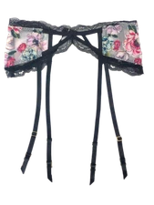 VICTORIAS SECRET VERY SEXY WILD ROSES FLORAL EMBROIDERED GARTER BELT XS/S M/L