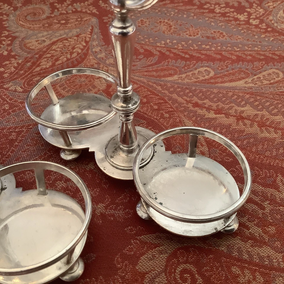 Antiguo par de portacondimentos Christofle enchapado en plata alrededor de 1800’s Foto 3 de 4