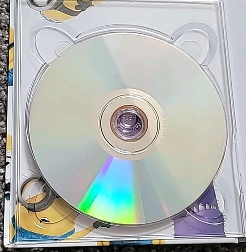 Rare Despicable Me 2 Digibook (Blu Ray / DVD, 2013) Includes Bonus Disc - Picture 5 of 7