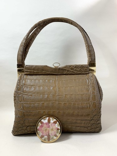 Moc Croc Vintage 1940s Leather Handbag Tan Suede Lining & Floral Mirror - 第 1/21 張圖片