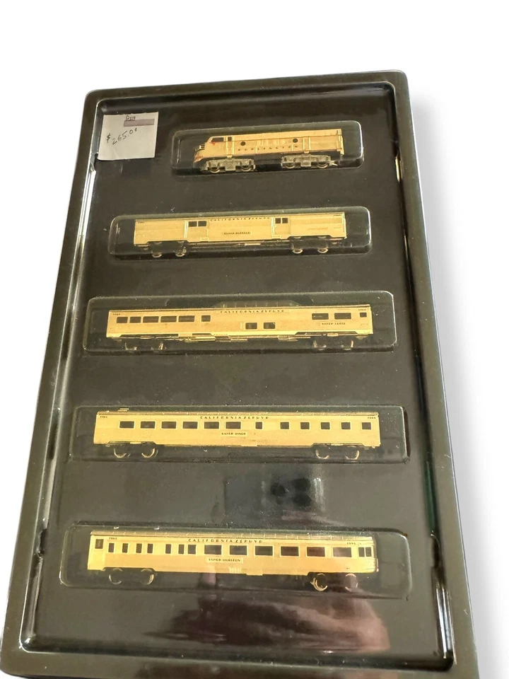 NOS NIB Märklín Mini-Club 8189 GM F-Type 4 California Zephyr Silver Plate Ed - Image 2 of 4