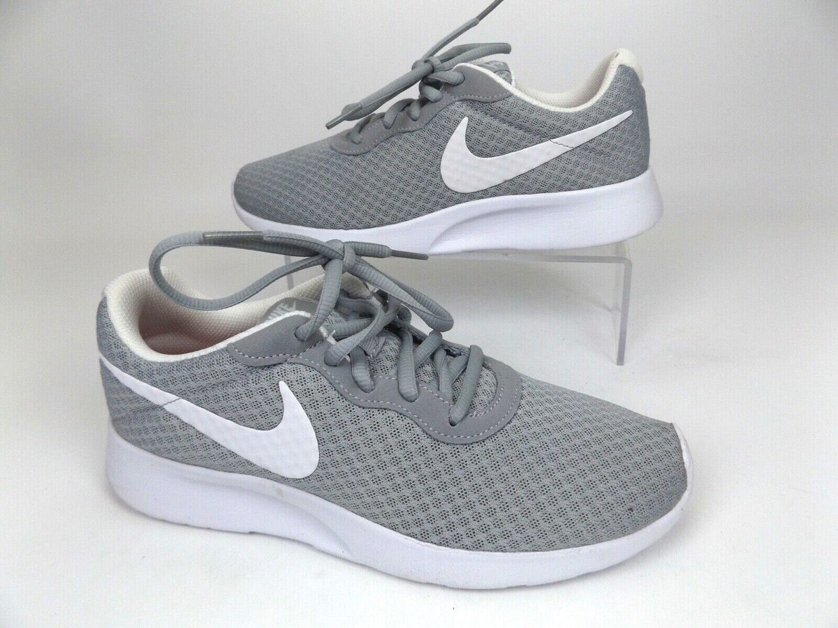 ☆送料無料☆ NIKE TANJUN ☆ Nike Women's Tanjun Running Shoes Sneakers Size 7.0 M, Gray