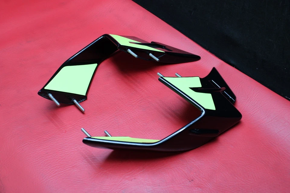 BMW S1000RR 2023 OEM Winglets amarillo #7550 Foto 2 de 4