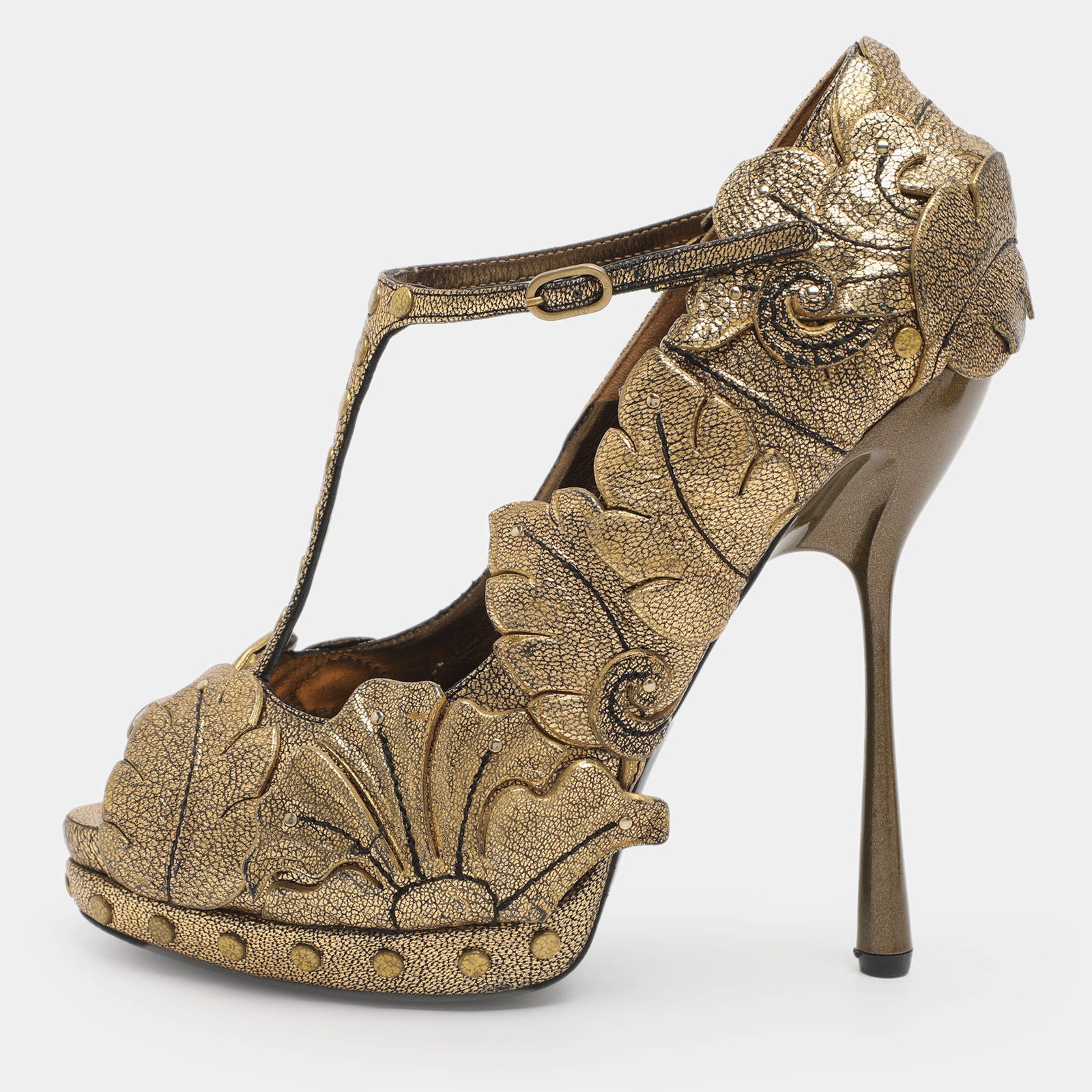 Alexander McQueen Size 38 Gold Leather Floral Applique Pumps