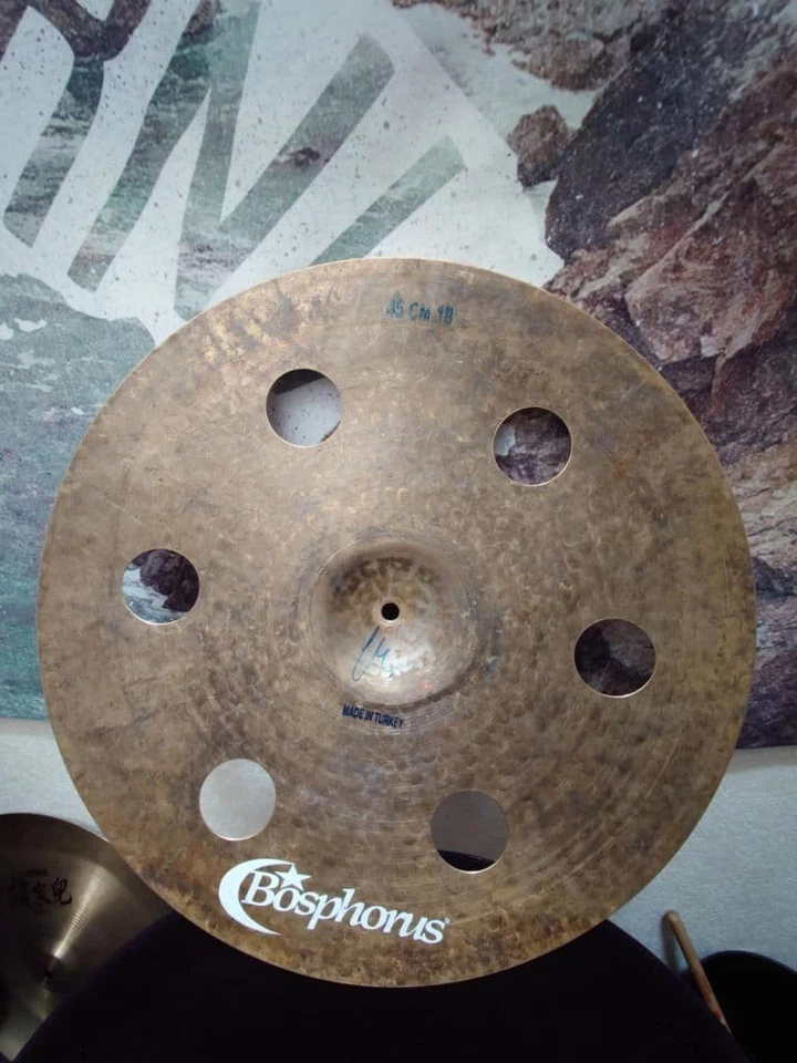 Platillo Bosphorus FX Crash 18 pulgadas con ligero logotipo desgaste casi como nuevo Foto 2 de 4