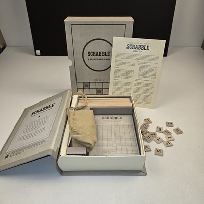 SCRABBLE : A Crossword Game   Classic Collector's Edition VG Complete