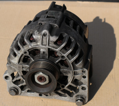 Lichtmaschine 90A Valeo VW Lupo Polo Seat Ibiza Arosa Skoda Fabia 03D903025J