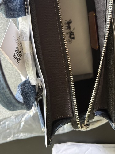 COACH NEW YORK BAG Cargo Dnm Ptch NEW - Picture 5 of 5