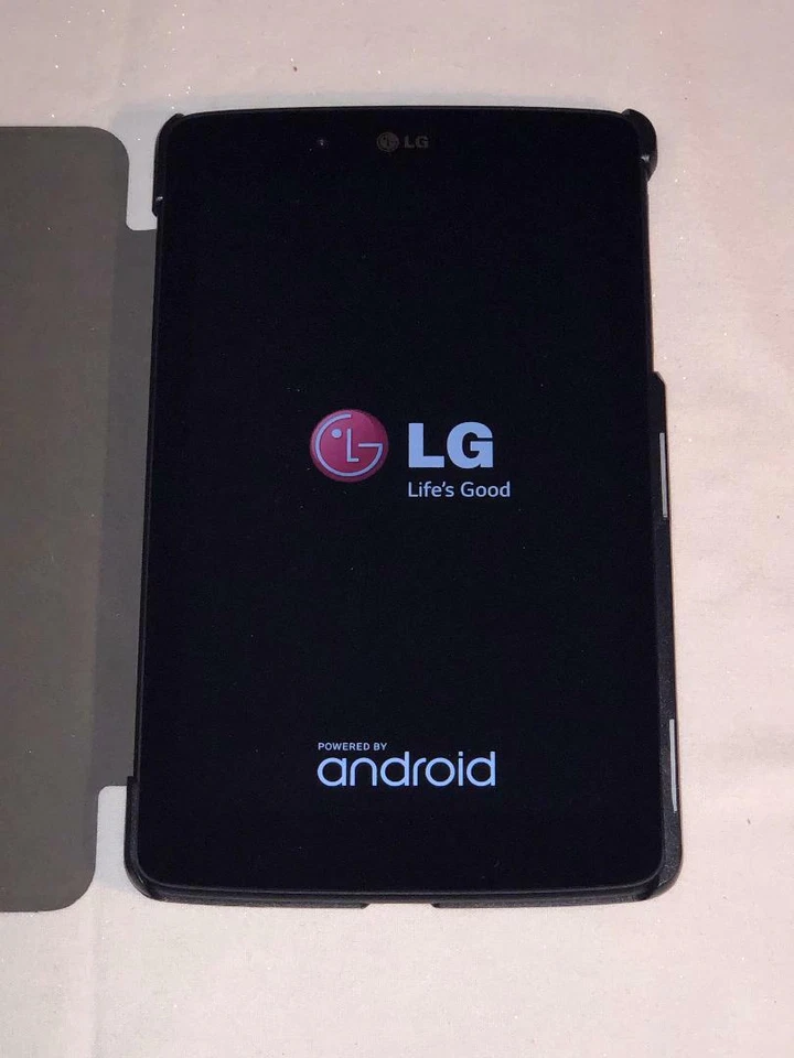 LG G Pad 7.0 (LG-V400) 8GB Android 5.0.2 WIFI    *** MINT CONDITION w/ CASE *** - Image 3 of 4