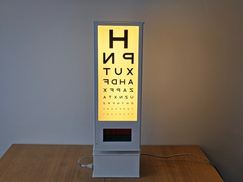Prueba de visión de cuatro lados Keeler Snellen paneles iluminados tabla de prueba ocular - Imagen 4 de 7