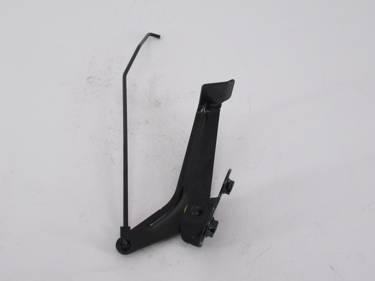 助手さん　1104545 Genuine OEM Toyota 53540-0C040 Hood Auxiliary Catch Release