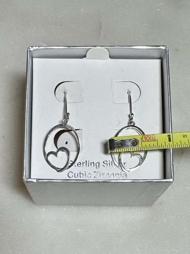 NIB 925 Sterling Silver Heart In Hoop Dangle Drop Earrings New - Picture 6 of 6
