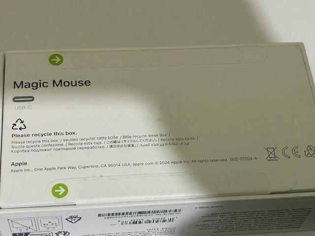 Apple Magic Mouse - Mouse - multi-touch - wireless - Bluetooth - white Brand New - Image 3 of 4