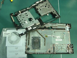 Gehäuse Reste von HP ProBook 4520s Notebook, mit Windows 7 Pro Lizenz, -Lesen-