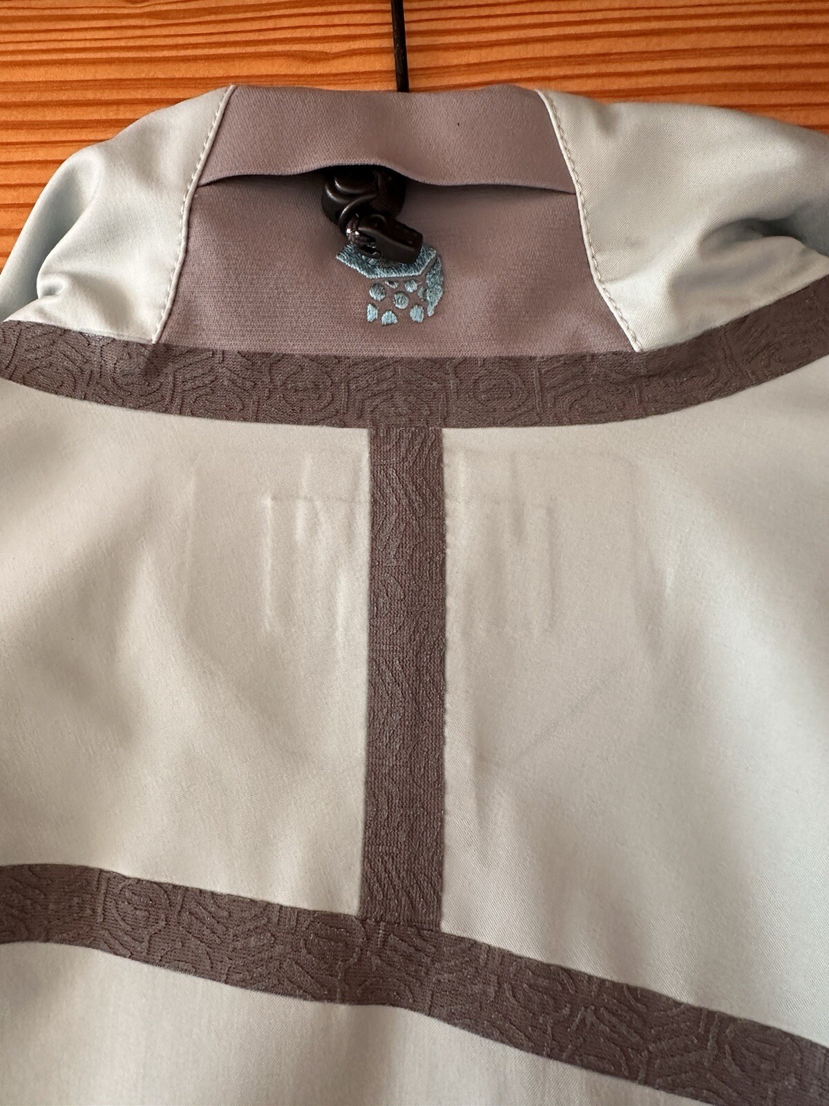 Mountain Hardware Lightweight  Soft shell  Jacket - image 6