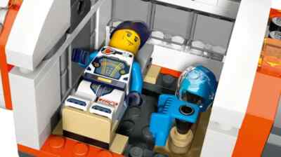 Lego Modular Space Station 60433 City Minifigure Building Set