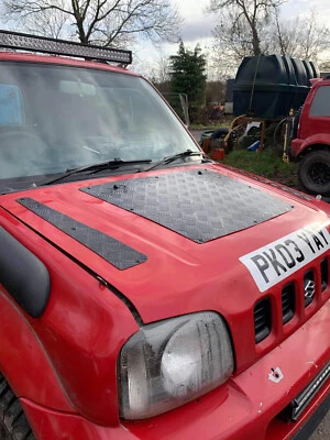 LAMBERTS ENGINEERING LTD KIT BLINDAJE DELANTERO TODOTERRENO MODIFICACIÓN PLACA A CUADROS CAPÓ JIMNY