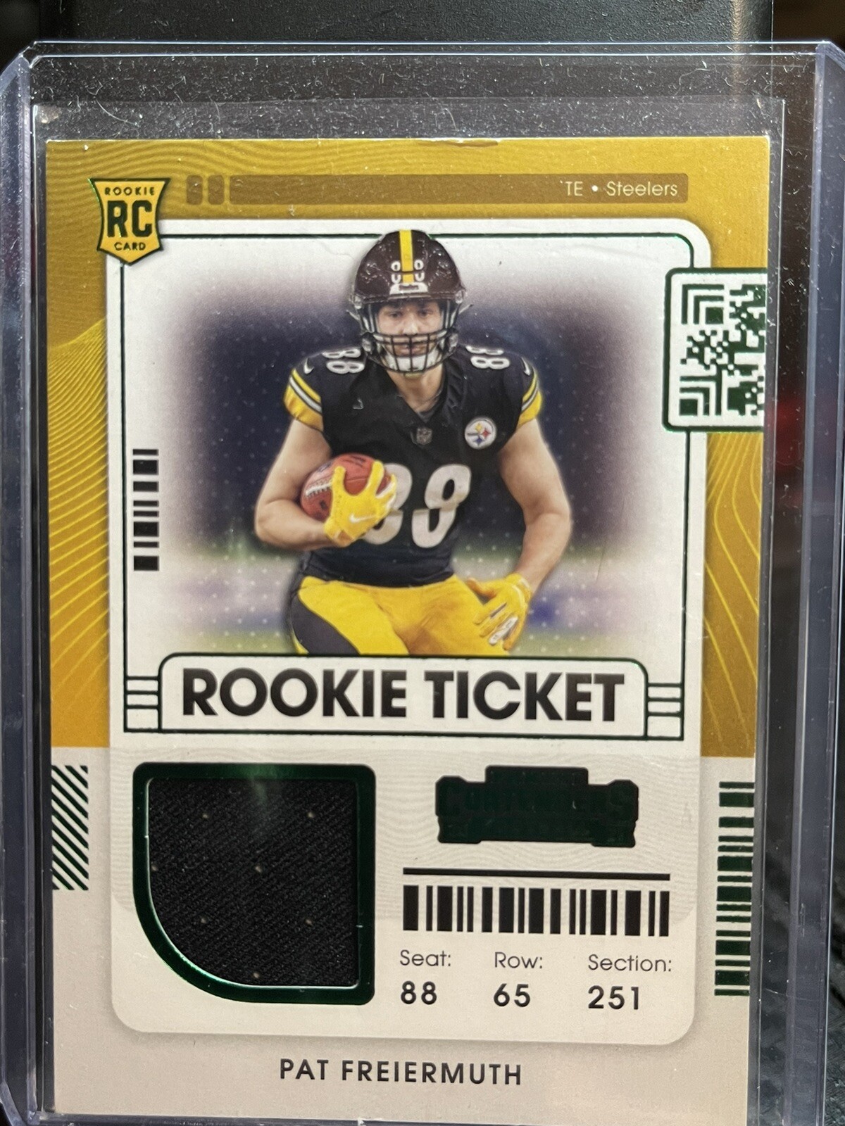 2021 Panini Contenders Pat Freiermuth Green Rookie Ticket Swatch RTS-PFR