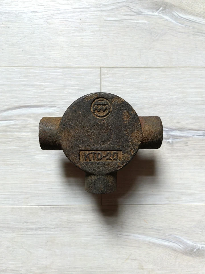 Vntg USSR Cast Iron Electrical Junction Box With 3 outputs 3/4" thread 1960s.4 - Image 4 of 4