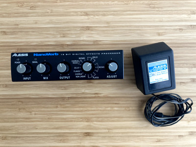 Alesis NanoVerb 18 Bit Digital Effektprozessor, mit Netzteil