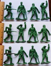 Lot of 12 Greenbrier International Large 3.75 inch Plastic Army Men Toy Soldiers