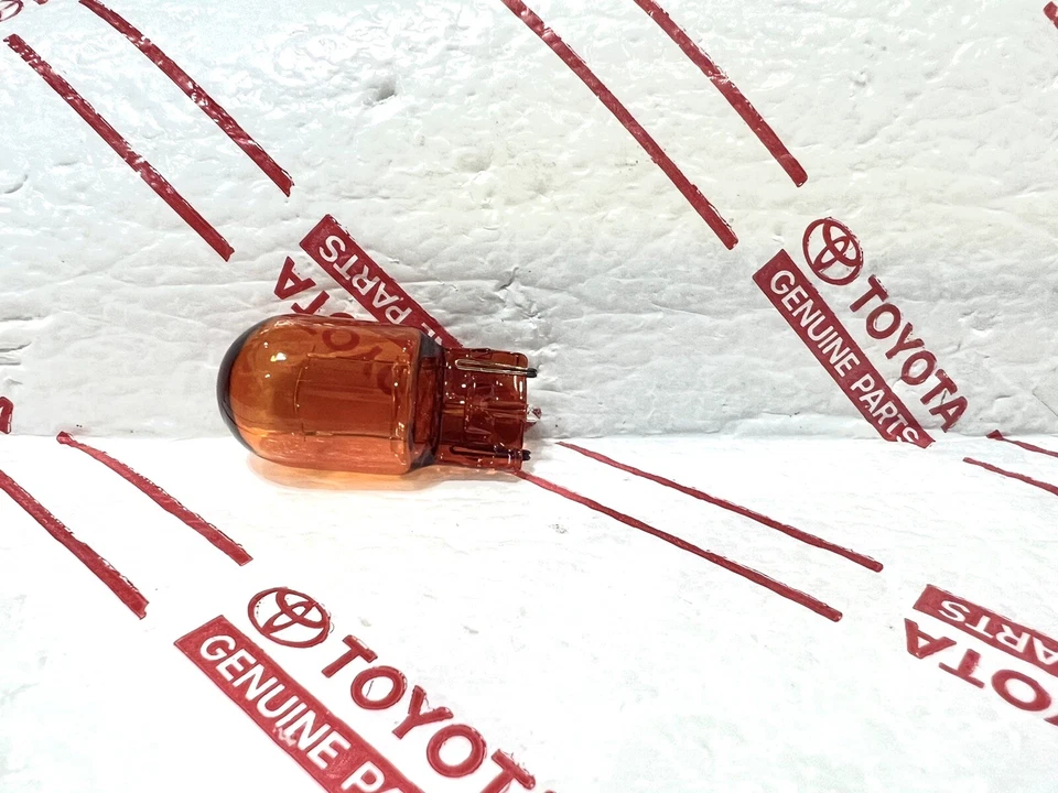 *NUEVO FARO INDICADOR DE SEÑAL DE GIRO ÁMBAR OEM BOMBILLA 90981-15021 SCION TC IQ XD Foto 3 de 4