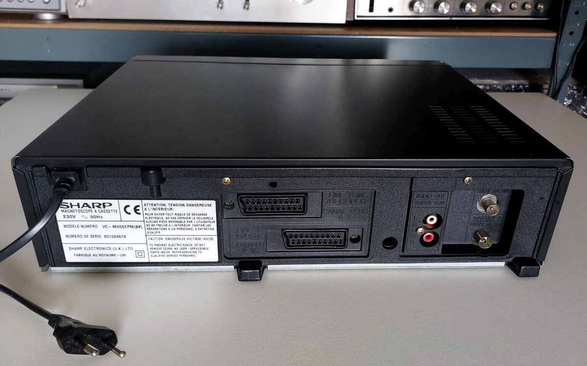 Magnétoscope Sharp VC-FM15FPM - VHS Avec Télécommande - Bon état Fonctionnel