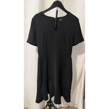 Ann Taylor Petite Black V-Neck Flounce Hem Fit and Flare Dress 4P Short Sleeve