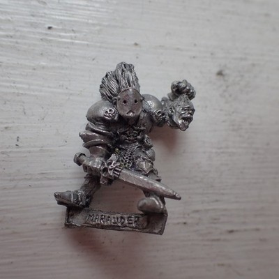 Citadel Warhammer 80s Chaos Thug with Severed Head