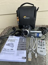 JVC Everio GZ-MG27U 20GB HDD Hard DIsk Wide Screen CAMCORDER BUNDLE