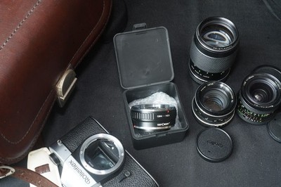 Rolleiflex SL35 PLANAR 50 F 1,8 28mm f2,8 135mm f 2,8 Adapter Sony Case
